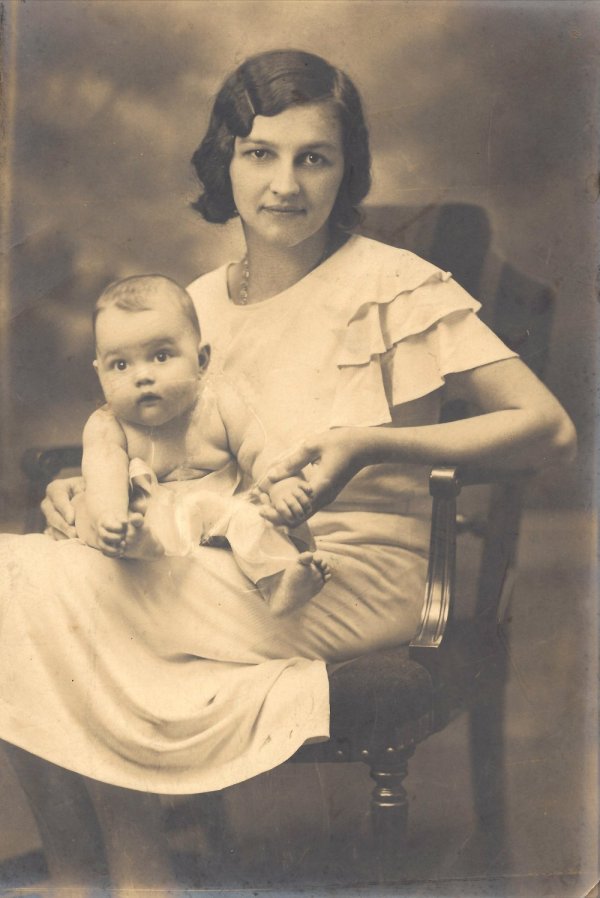 Aunt Tuts & her dughter, Alice